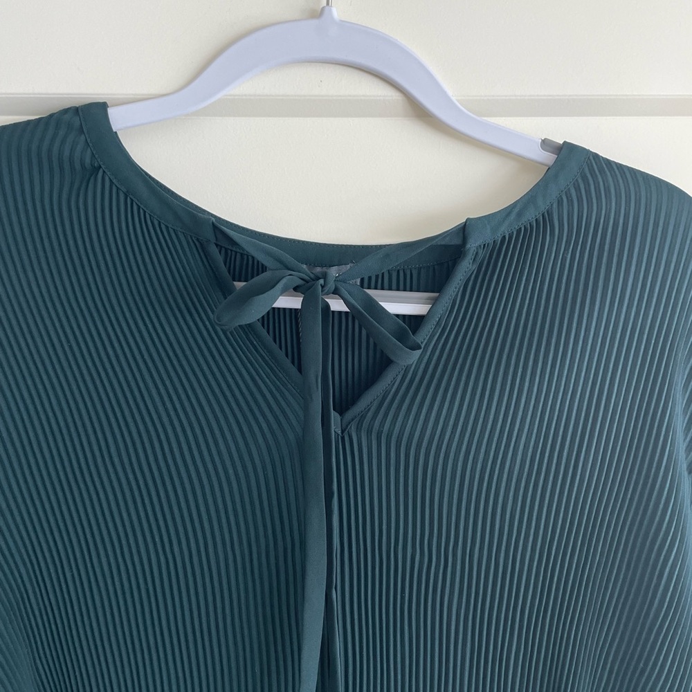 Adrianna Papell pleated long sleeve blouse, size L. - Picture 2 of 9